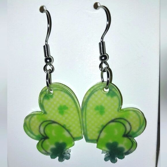 Super cute St Patrick's lucky green earrings - Picture 6 of 6
